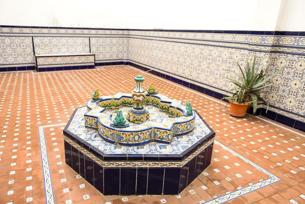 Serva La Bari Shared Apartment Sevilha Exterior foto